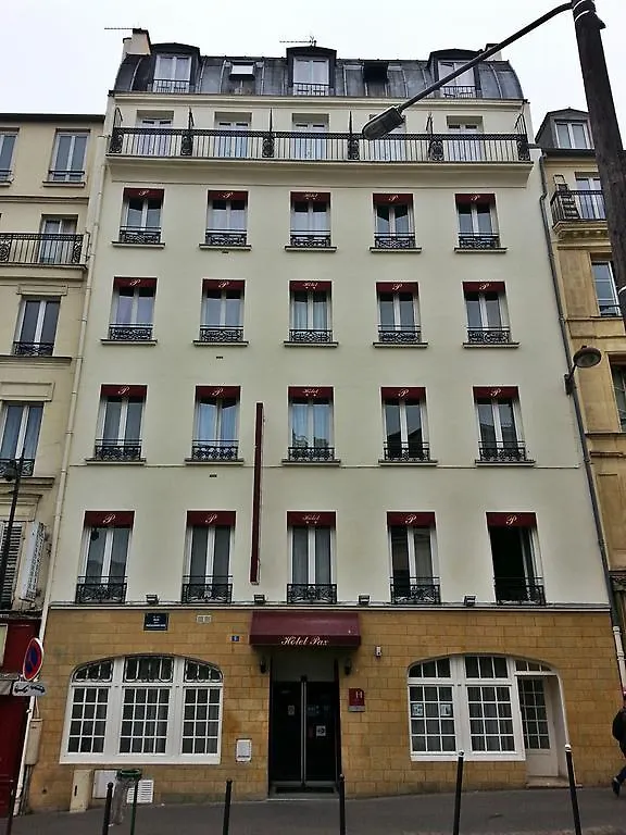 Pax 18e Hotel 2*